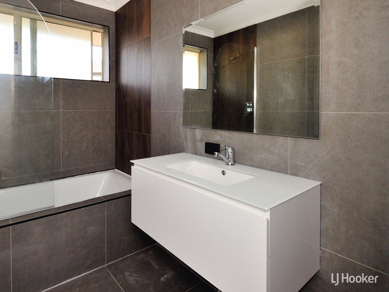 84 Pimento Circle, Port Kennedy WA 6172