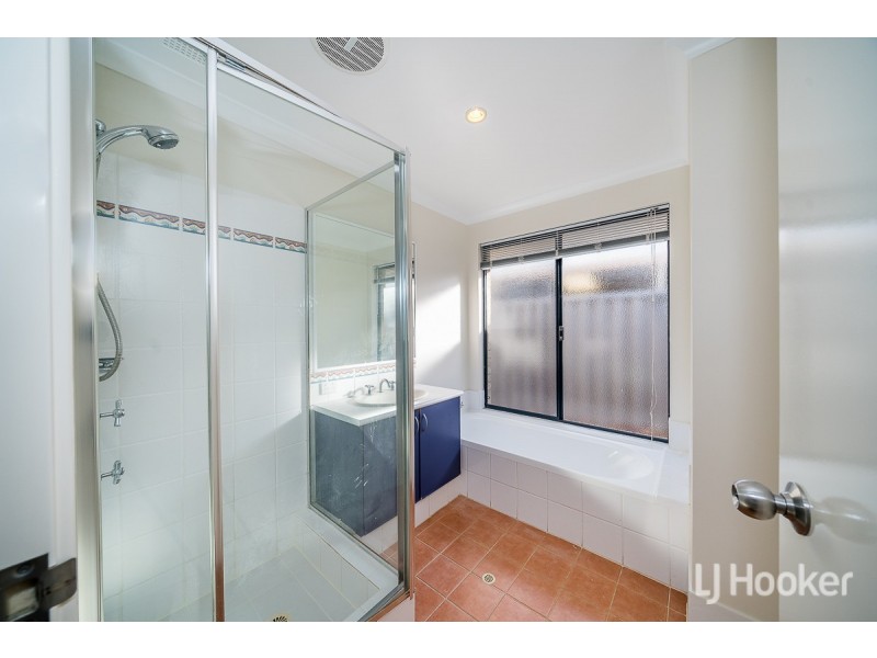 6 Montoro Drive, Port Kennedy WA 6172