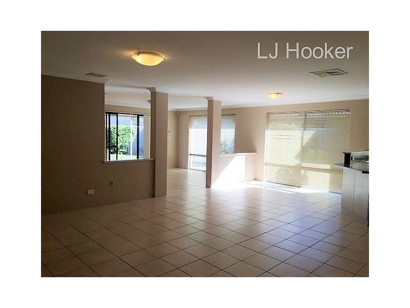 6 Freshwater Way, Secret Harbour WA 6173