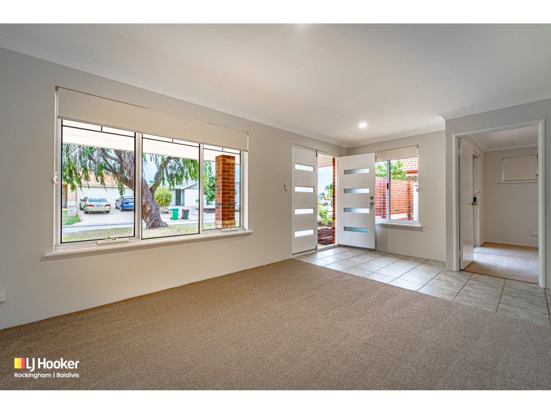 17 Cambernon Green, Port Kennedy WA 6172