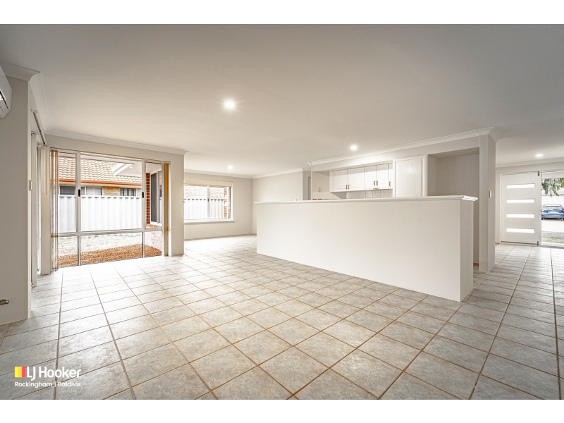 17 Cambernon Green, Port Kennedy WA 6172