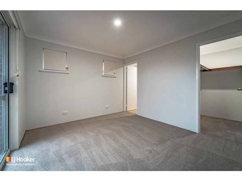 17 Cambernon Green, Port Kennedy WA 6172