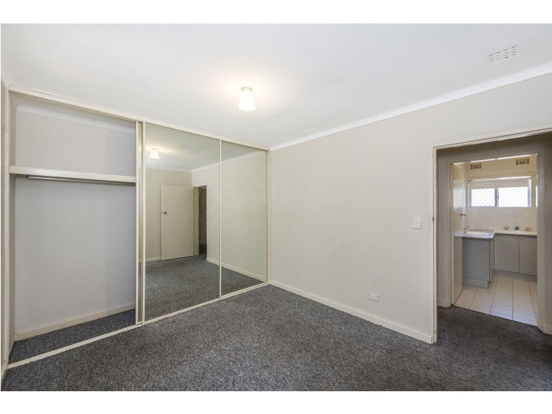 20/33 Steward Way, Orelia WA 6167