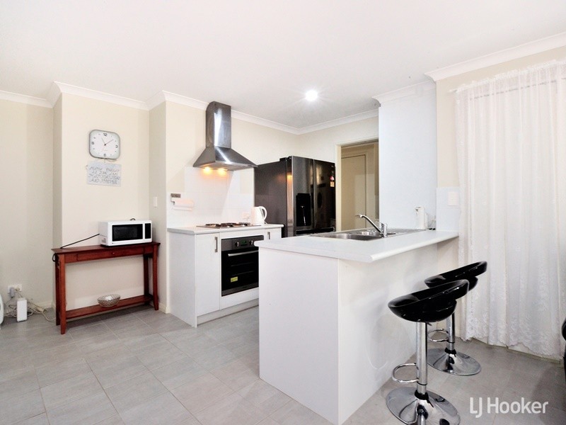 1 Lamboo Lane, Golden Bay WA 6174