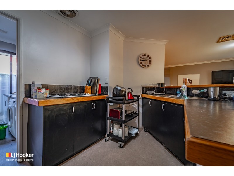 7 Sarah Ann Crescent, Warnbro WA 6169