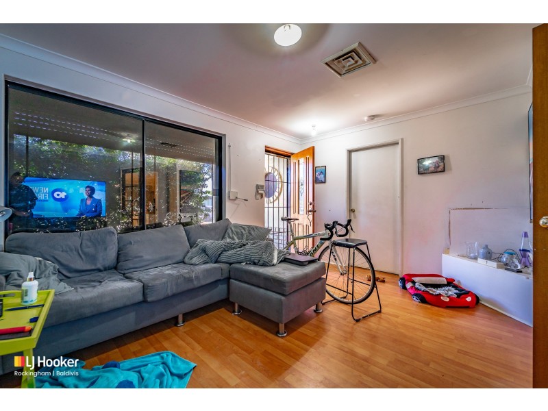 7 Sarah Ann Crescent, Warnbro WA 6169
