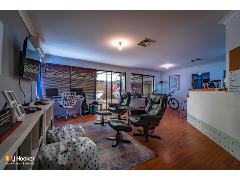 7 Sarah Ann Crescent, Warnbro WA 6169