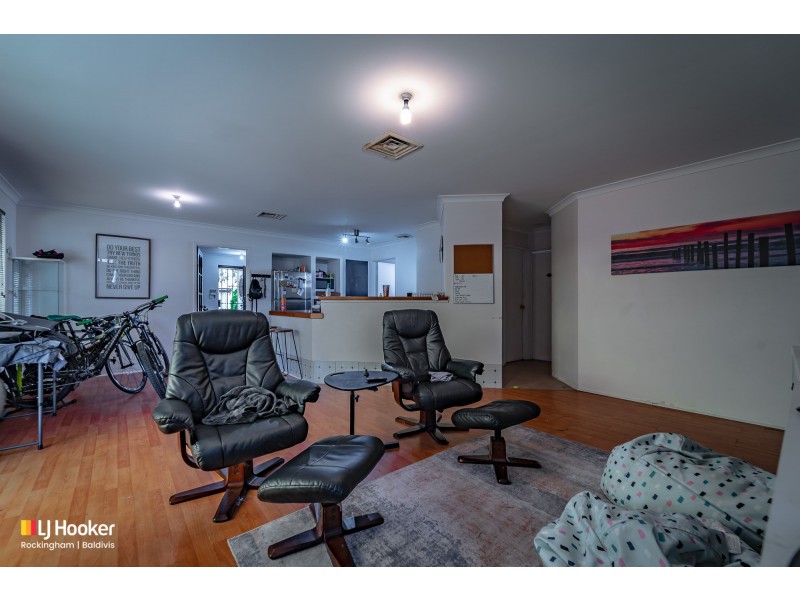 7 Sarah Ann Crescent, Warnbro WA 6169