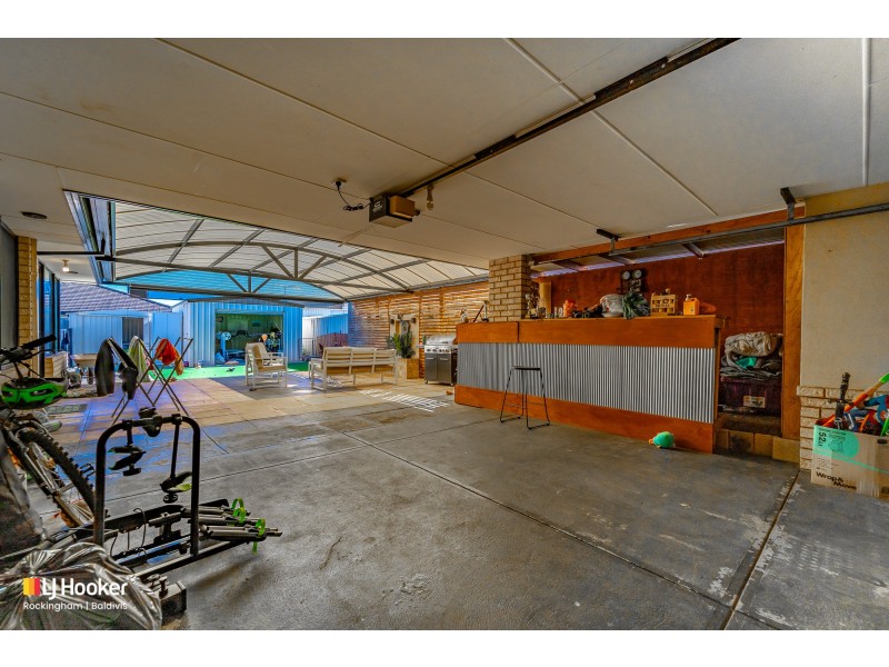 7 Sarah Ann Crescent, Warnbro WA 6169