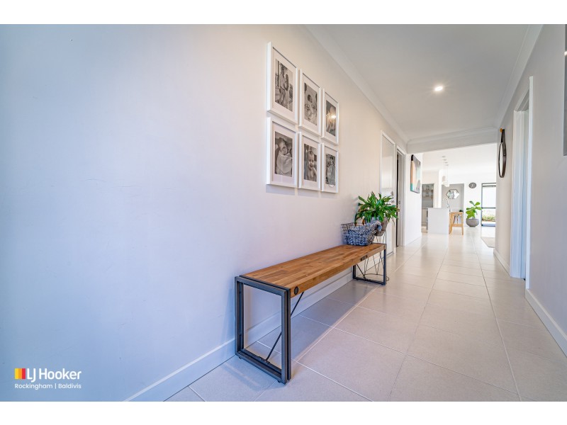 15 Warriedar Way, Golden Bay WA 6174