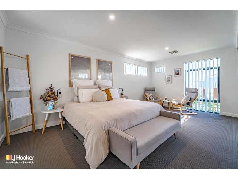 15 Warriedar Way, Golden Bay WA 6174