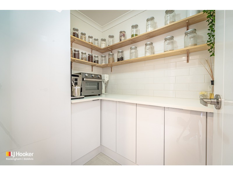 15 Warriedar Way, Golden Bay WA 6174