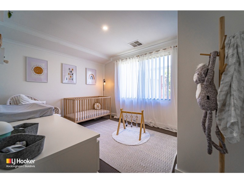 15 Warriedar Way, Golden Bay WA 6174