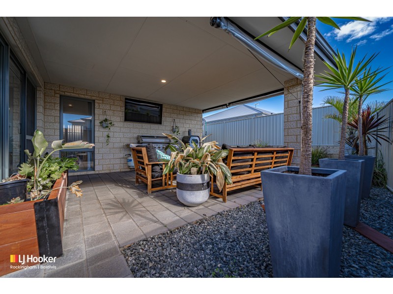 15 Warriedar Way, Golden Bay WA 6174