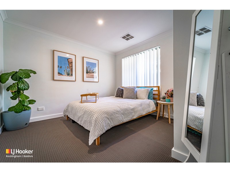 15 Warriedar Way, Golden Bay WA 6174