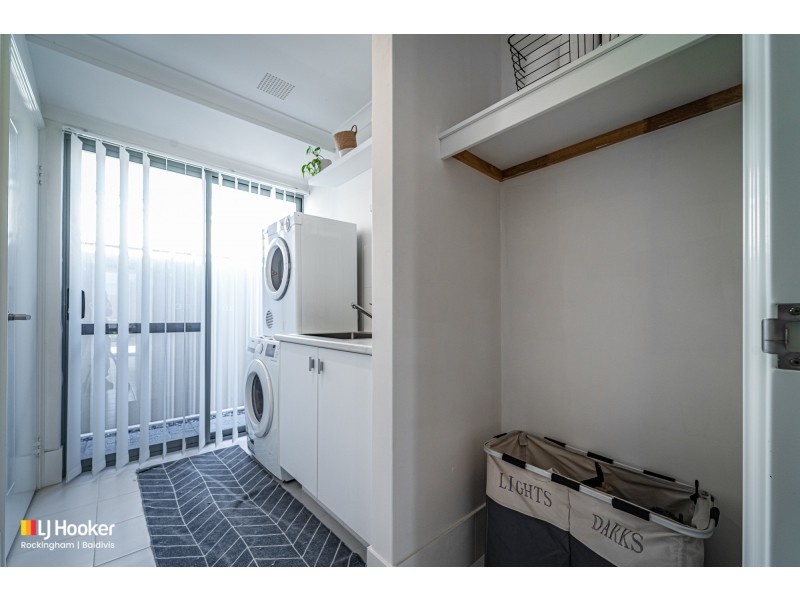 15 Warriedar Way, Golden Bay WA 6174