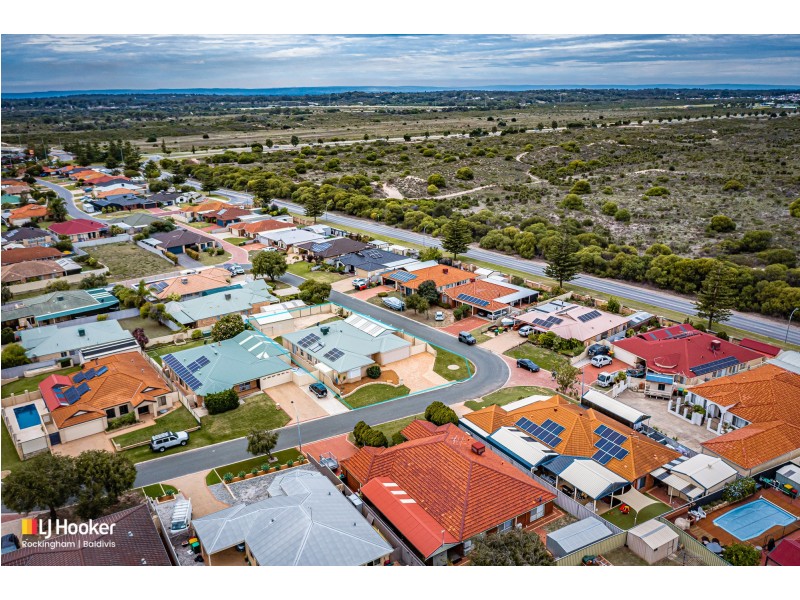 15 Zedora Loop, Port Kennedy WA 6172