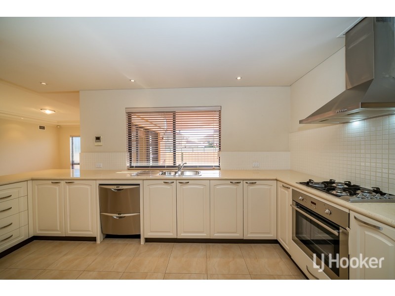 8B Victoria Street, Rockingham WA 6168