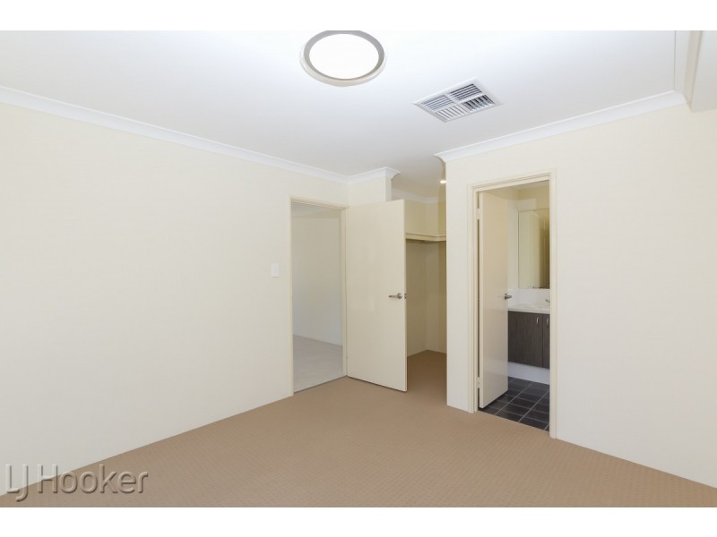 14 Somerford Promenade, Wellard WA 6170