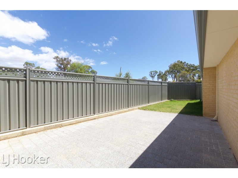 14 Somerford Promenade, Wellard WA 6170