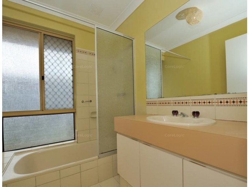 1/8 Chepstow Drive, Mandurah WA 6210