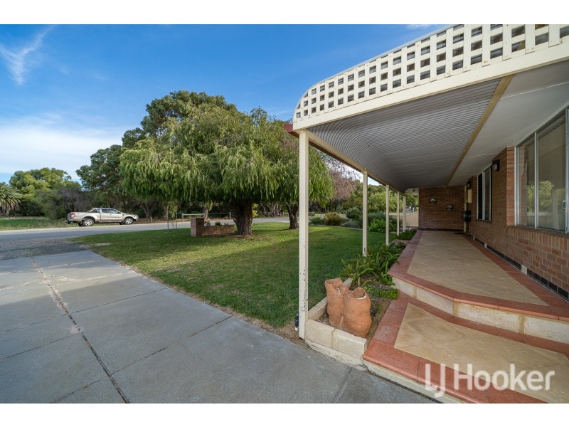 48 Lake Street, Rockingham WA 6168