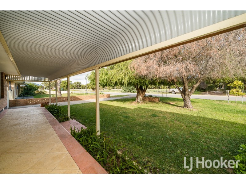 48 Lake Street, Rockingham WA 6168