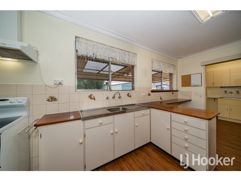 48 Lake Street, Rockingham WA 6168