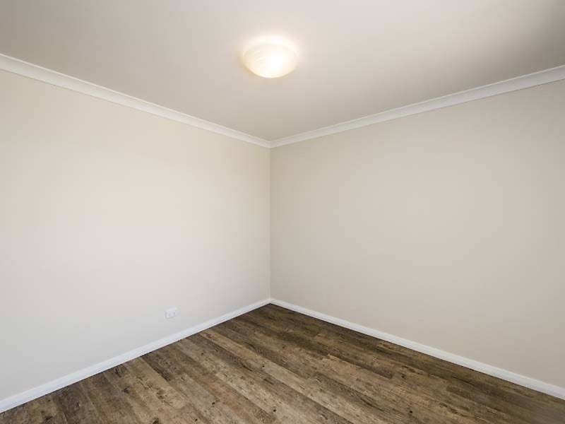 4 Calooli Grove, Golden Bay WA 6174