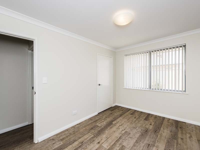 4 Calooli Grove, Golden Bay WA 6174