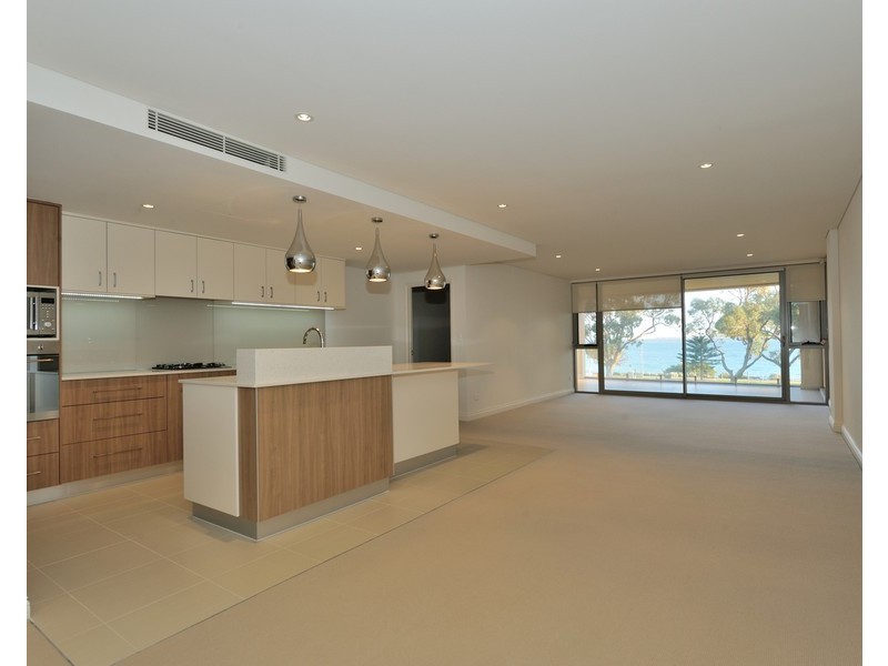 2/3 Rockingham Beach Road, Rockingham WA 6168