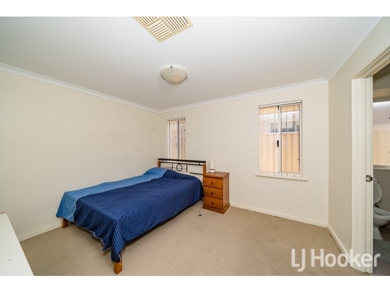 8 Indee Pass, Secret Harbour WA 6173