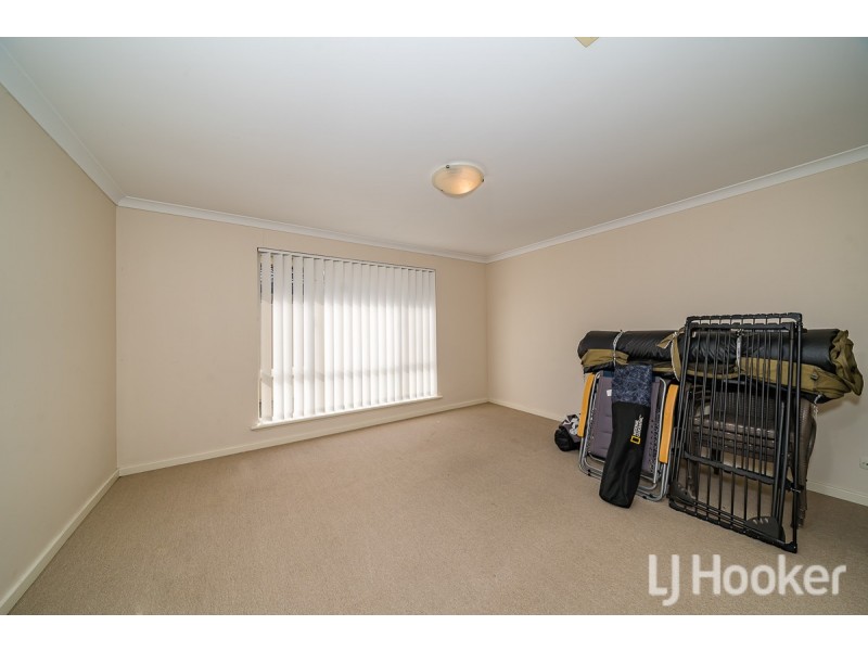 8 Indee Pass, Secret Harbour WA 6173