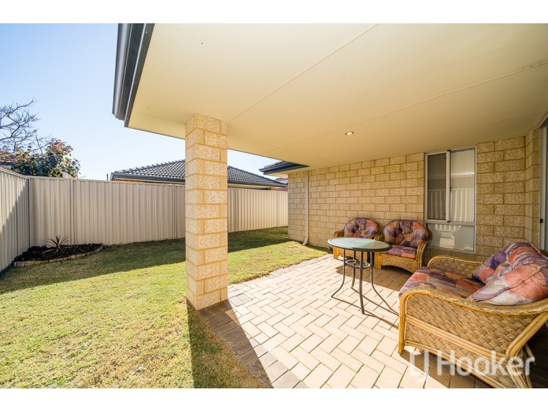 8 Indee Pass, Secret Harbour WA 6173