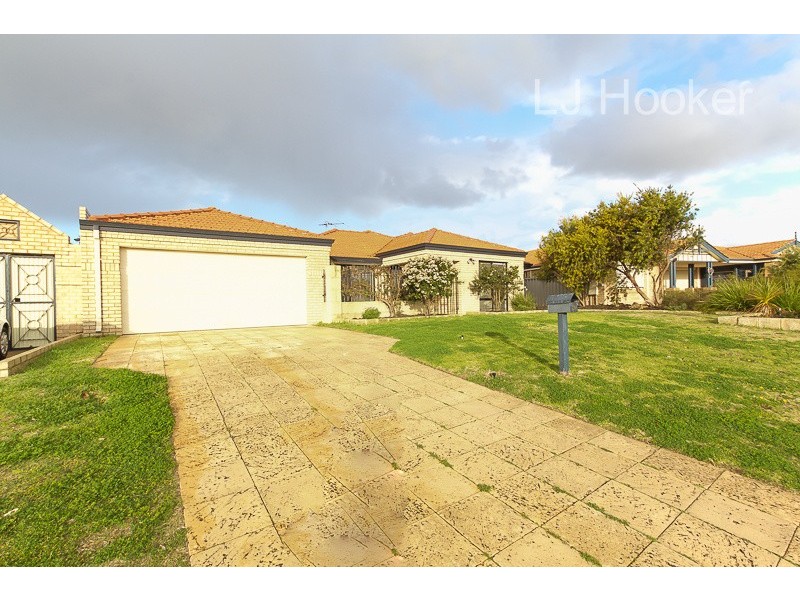 9 Montmartre Green, Port Kennedy WA 6172