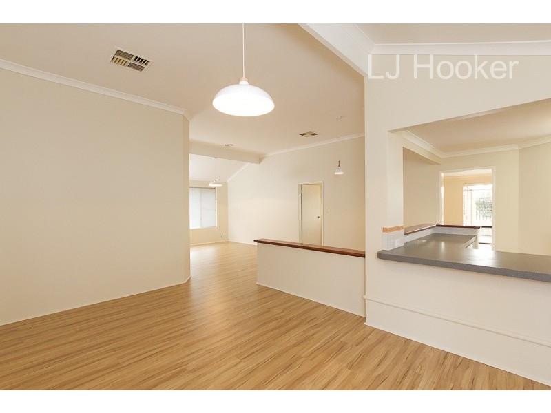 9 Montmartre Green, Port Kennedy WA 6172