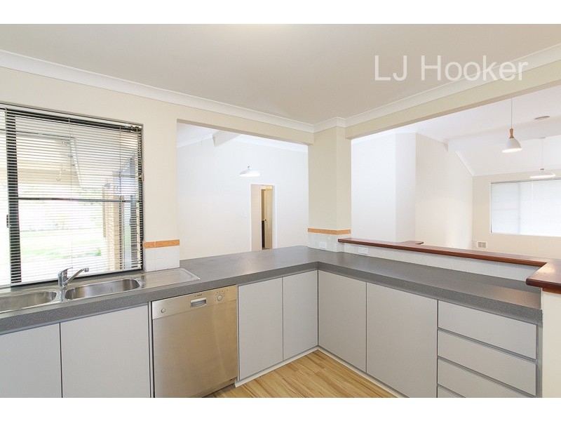 9 Montmartre Green, Port Kennedy WA 6172