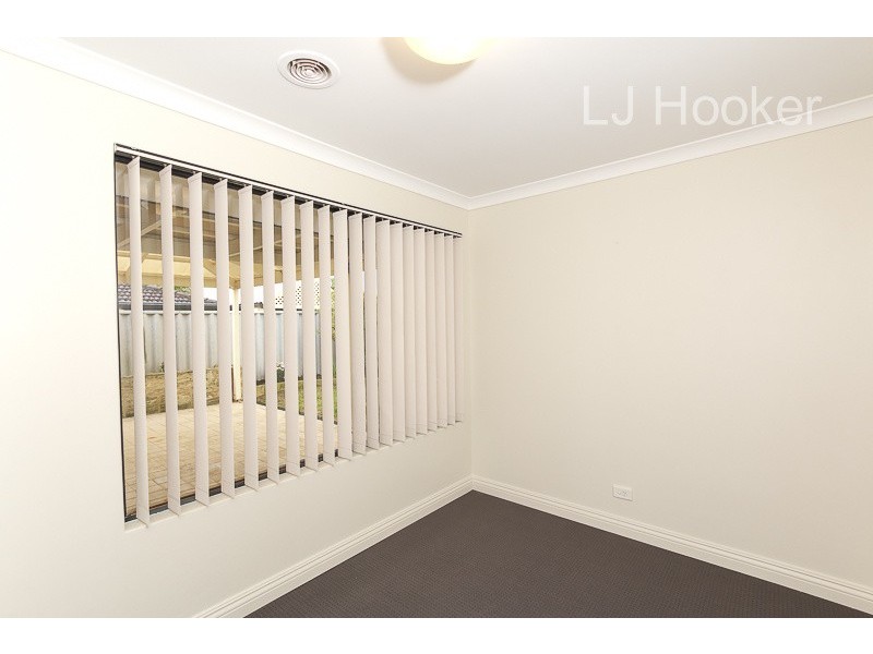 9 Montmartre Green, Port Kennedy WA 6172