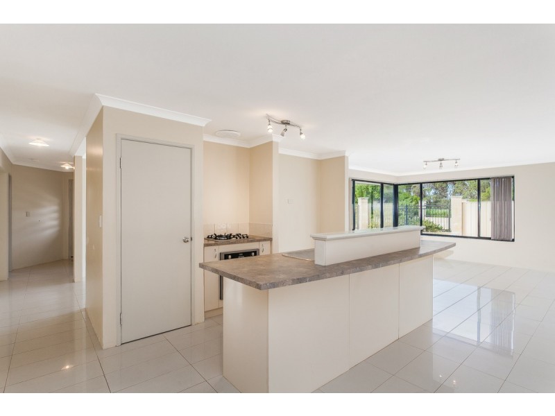 14 Cheney Loop, Secret Harbour WA 6173