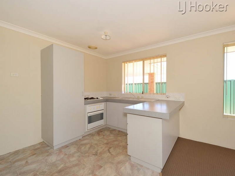 35 Mayflower Close, Port Kennedy WA 6172