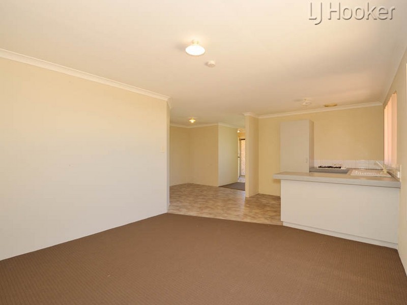 35 Mayflower Close, Port Kennedy WA 6172