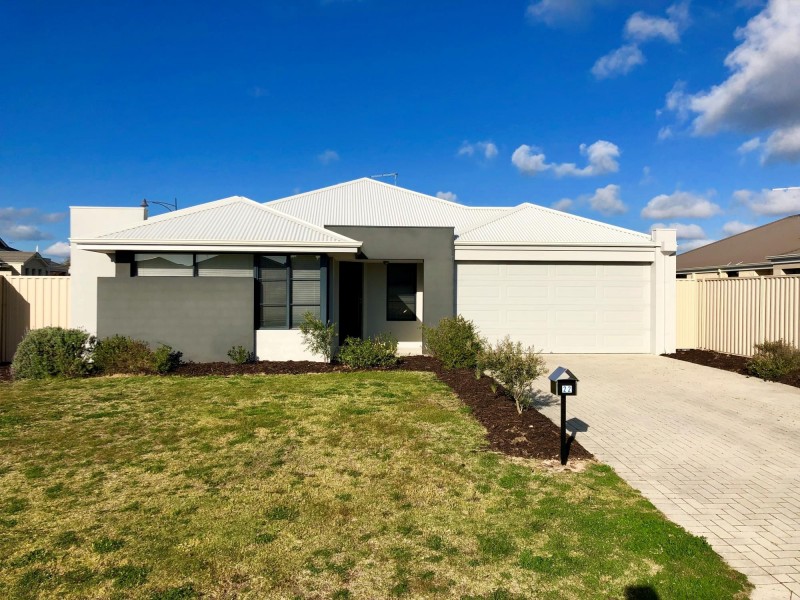 22 Jims Crescent, Secret Harbour WA 6173