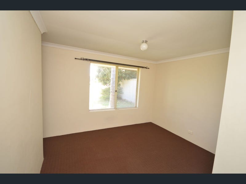 4 Selwyn Rise, Greenfields WA 6210