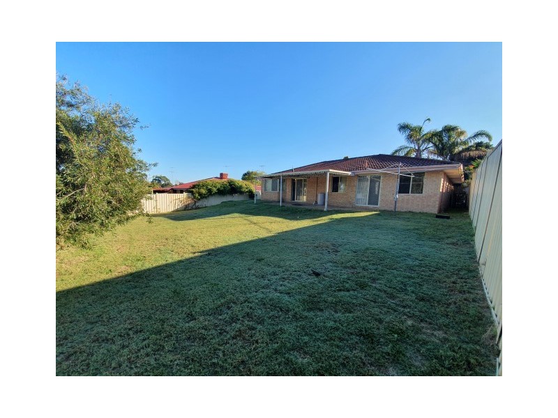 4 Selwyn Rise, Greenfields WA 6210