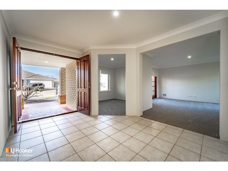 15 Cambernon Green, Port Kennedy WA 6172