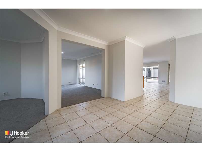 15 Cambernon Green, Port Kennedy WA 6172