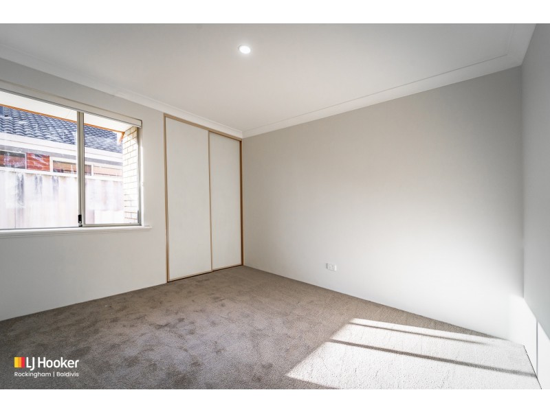 15 Cambernon Green, Port Kennedy WA 6172