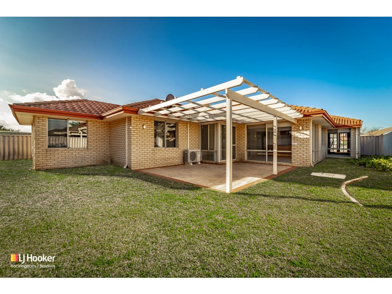 15 Cambernon Green, Port Kennedy WA 6172