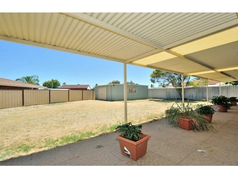 5 Corella Place, Cooloongup WA 6168