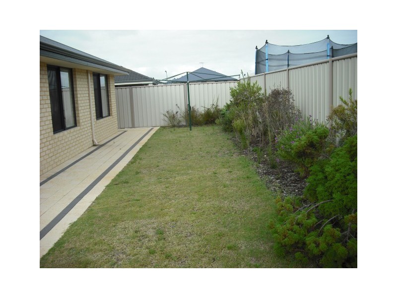 18 Voltaire Way, Secret Harbour WA 6173